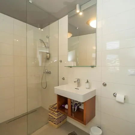 Гостьовий будинок Luxury Silente Bacvice 1