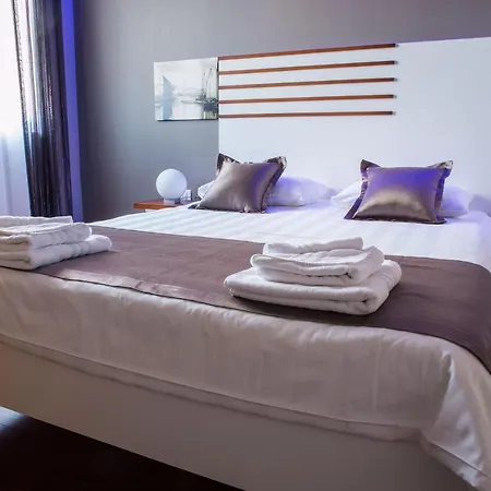 Гостьовий будинок Luxury Silente Bacvice 1 Спліт