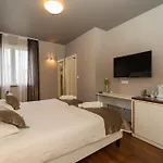 Luxury Silente Bacvice 1 4* Сплит