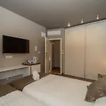 Гостевой дом Luxury Silente Bacvice 1 4*