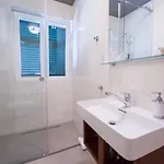 Luxury Silente Bacvice 1 Гостевой дом Сплит