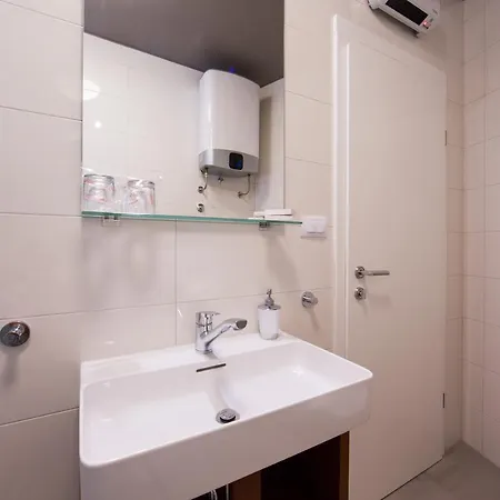 Luxury Silente Bacvice 1 Gæstehus 4*